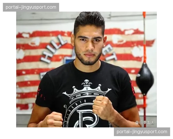 战术复盘：比沃尔如何利用刺拳与控制距离再次战胜拉米雷兹